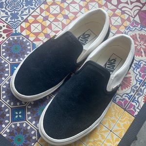 Vans slip on suede upper